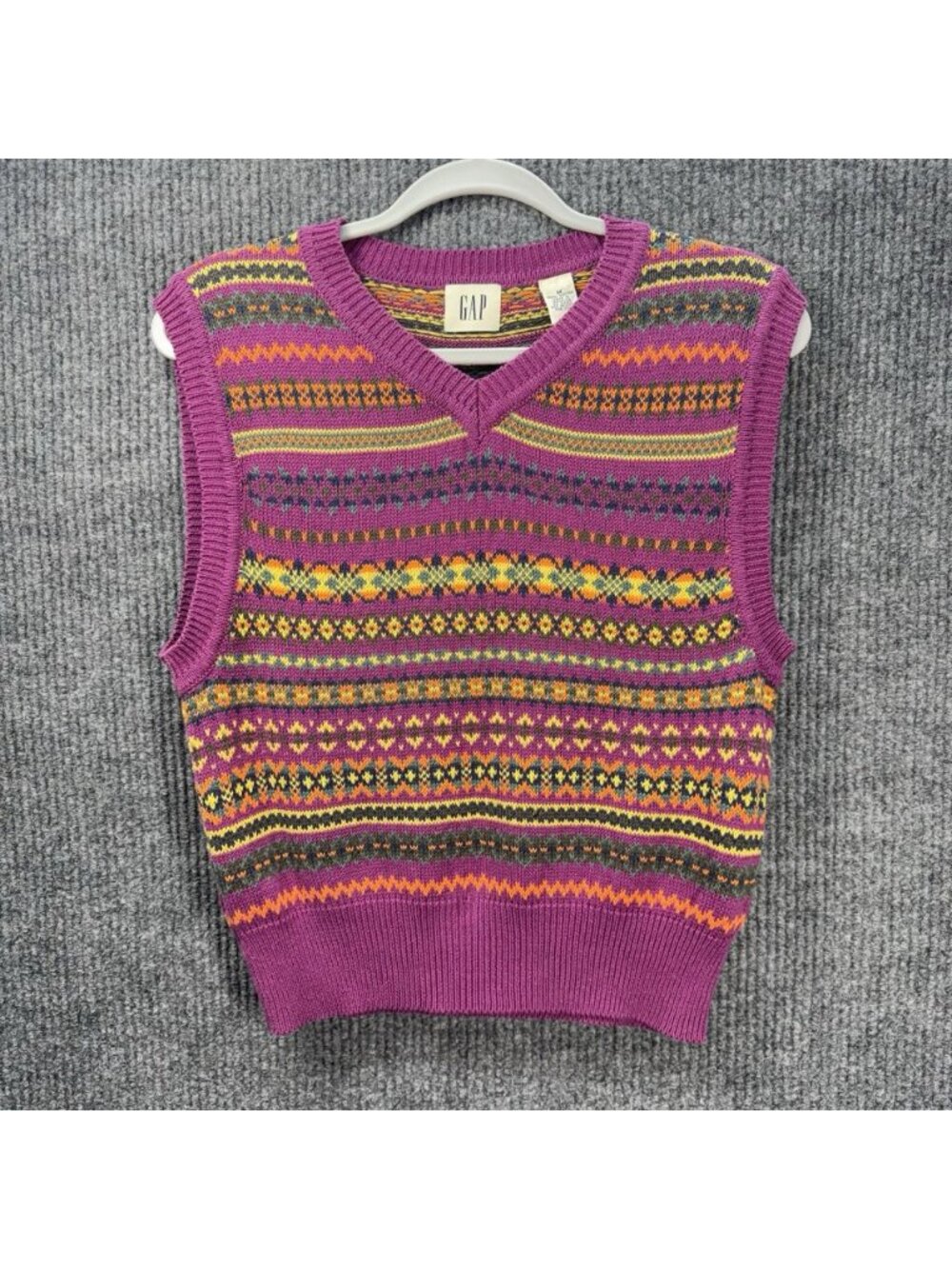 Vintage GAP Sweater Vest Womens Medium Purple Fair isle Knit V-Neck Sleeveless